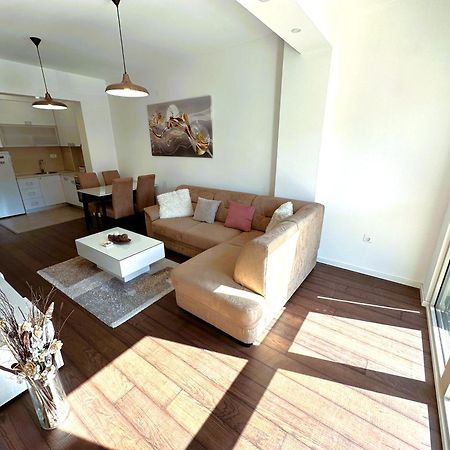 Stan Na Dan Podgorica Apartment Ngoại thất bức ảnh