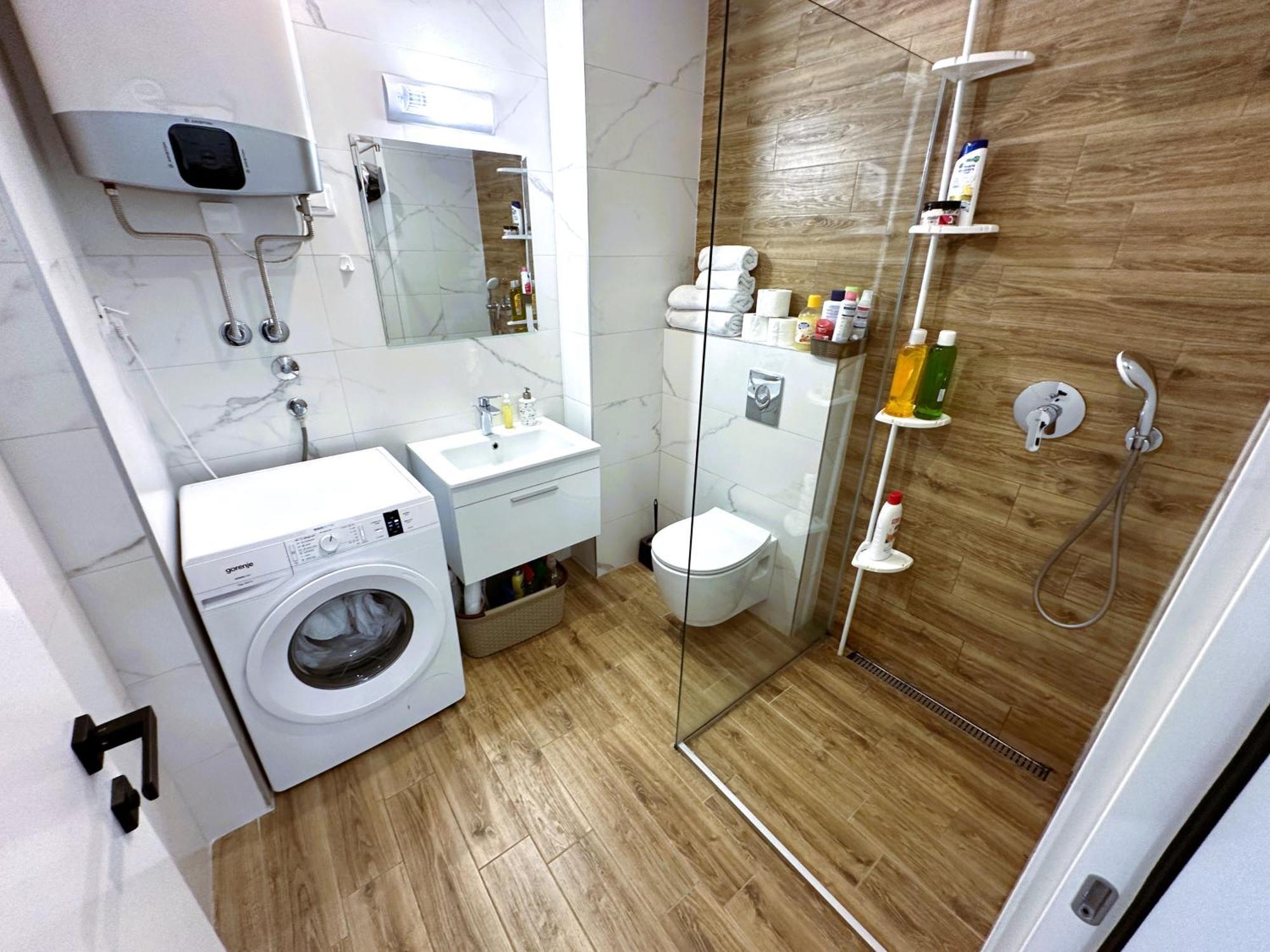 Stan Na Dan Podgorica Apartment Ngoại thất bức ảnh