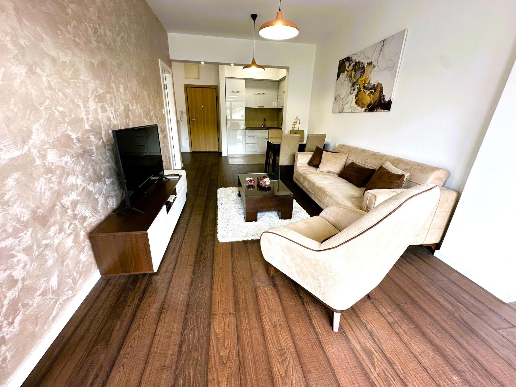 Stan Na Dan Podgorica Apartment Ngoại thất bức ảnh